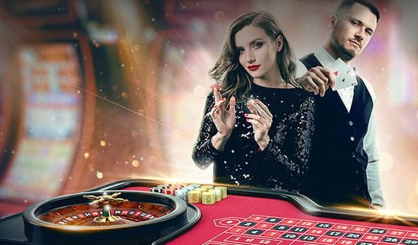 eight789 မြန်မာ Online Gaming Platform ကစားသမားများ Live Casino Sportsbook ကစားနေသောပုံ